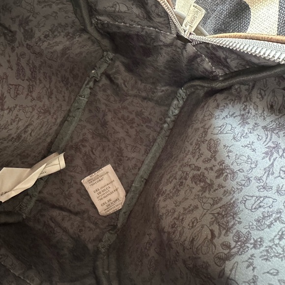 Lounge Winnie the Pooh Backpack. New WITHOUT tags. - Picture 4 of 7